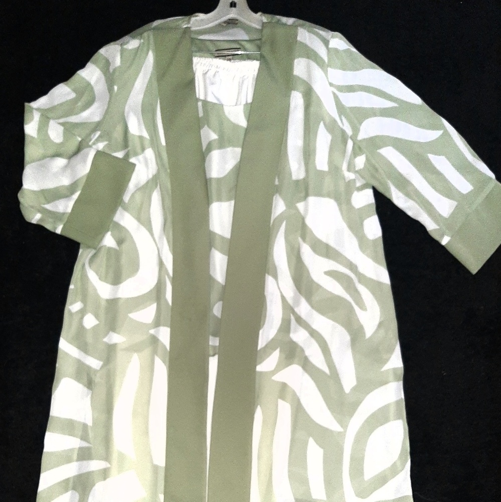 Classic Stylish 3pc Green/White MAYA BROOKS set